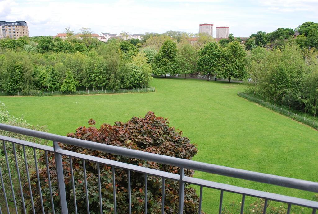 Lochend Park View Apartment Edinburgh Exterior foto