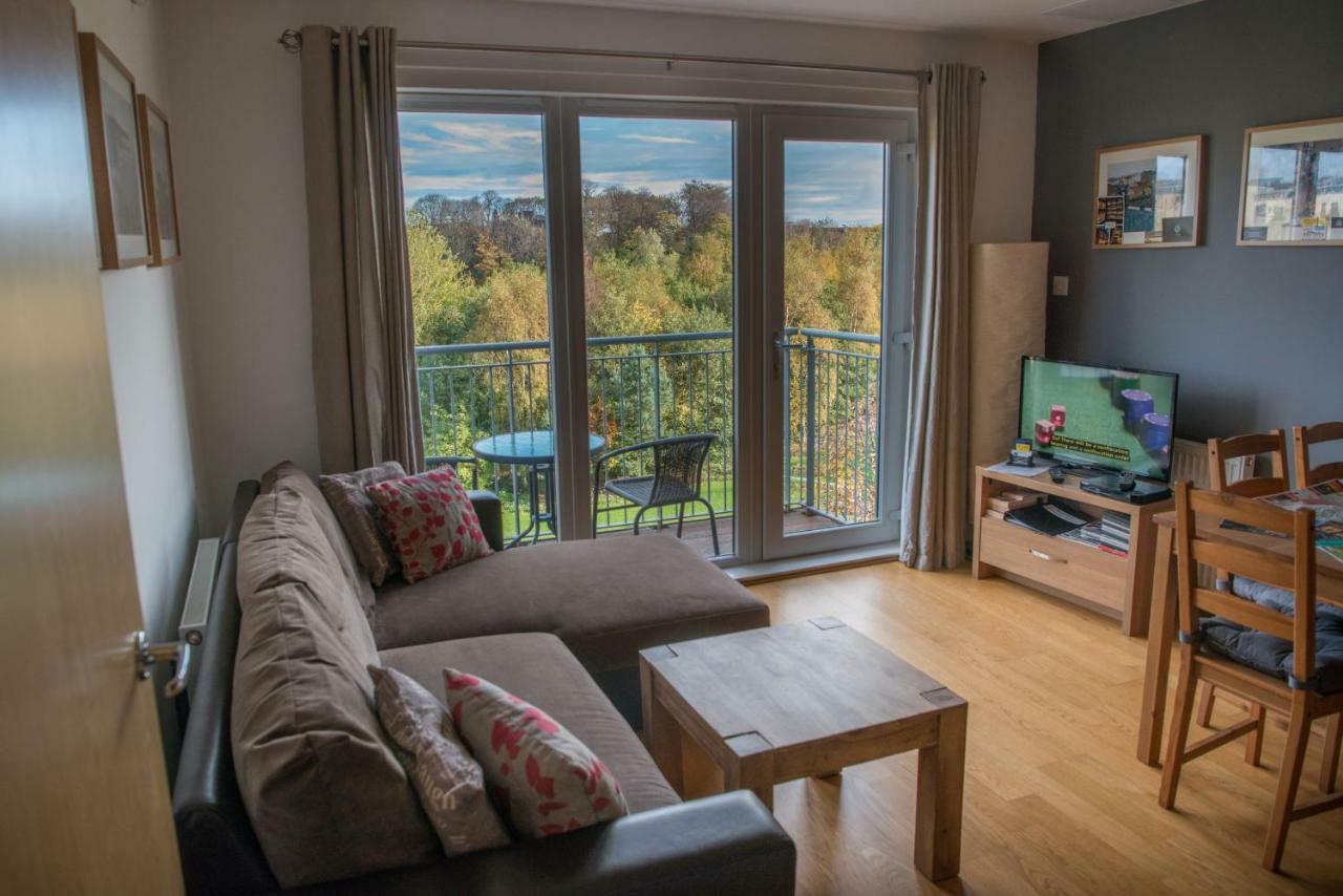 Lochend Park View Apartment Edinburgh Exterior foto